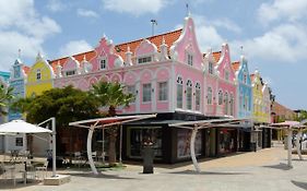 Oranjestad City Suites