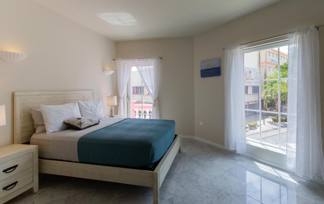 Oranjestad City Suites Exterior photo