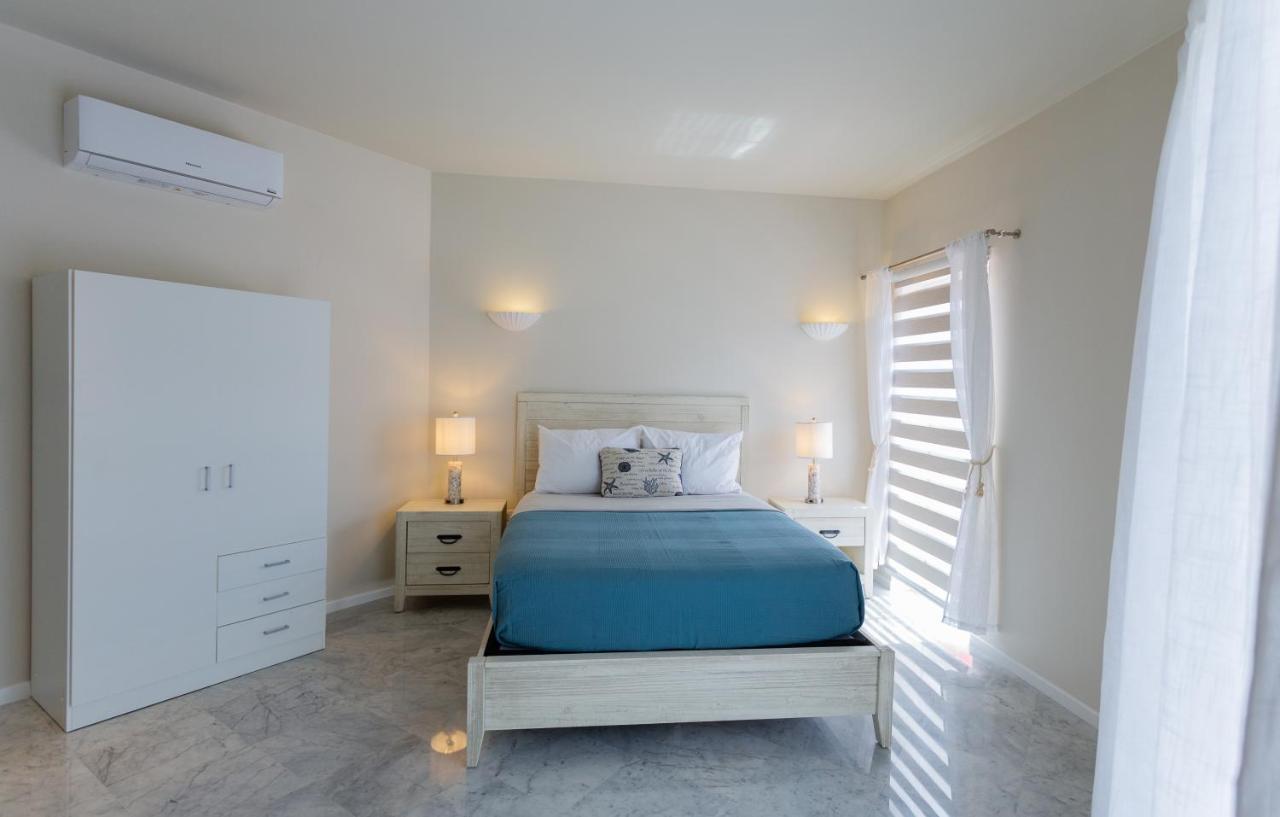 Oranjestad City Suites Exterior photo
